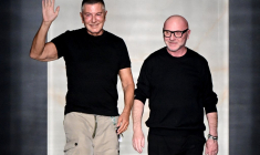 Stefano Gabbana et Domenico Dolce à Milan, en Italie, le 28 février 2026. ( AFP / MIGUEL MEDINA )