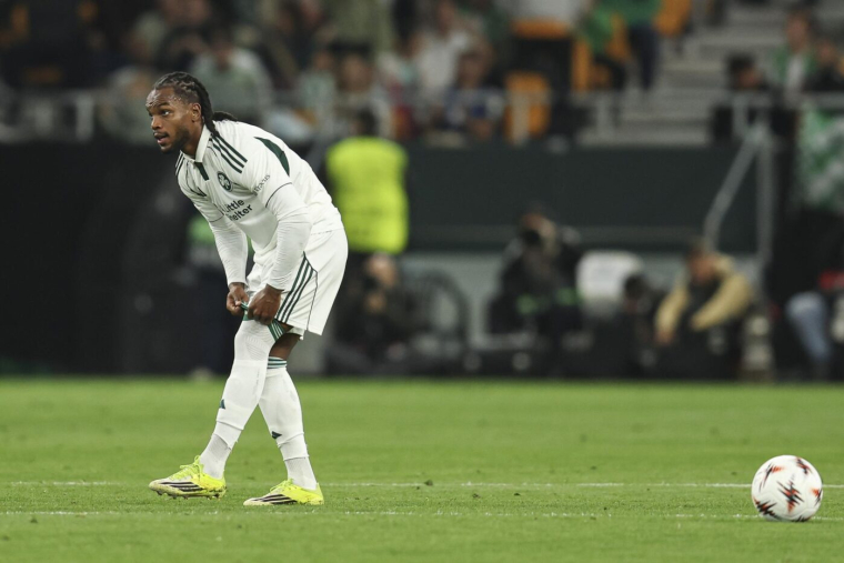 Un ancien flop du PSG ne désespère pas de retrouver un club