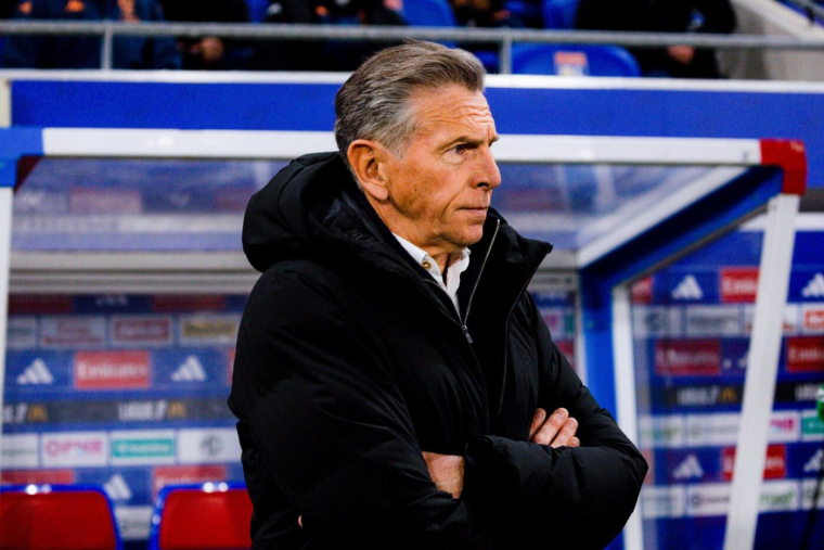 Claude Puel amer et inquiet après la défaite à Lyon