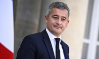 Le ministre de la Justice, Gérald Darmanin, à la sortie de l'Elysée, le 14 octobre 2025 à Paris ( AFP / JULIEN DE ROSA )
