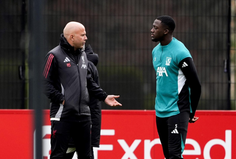 Arn Slot juge Ibrahima Konaté coupable !