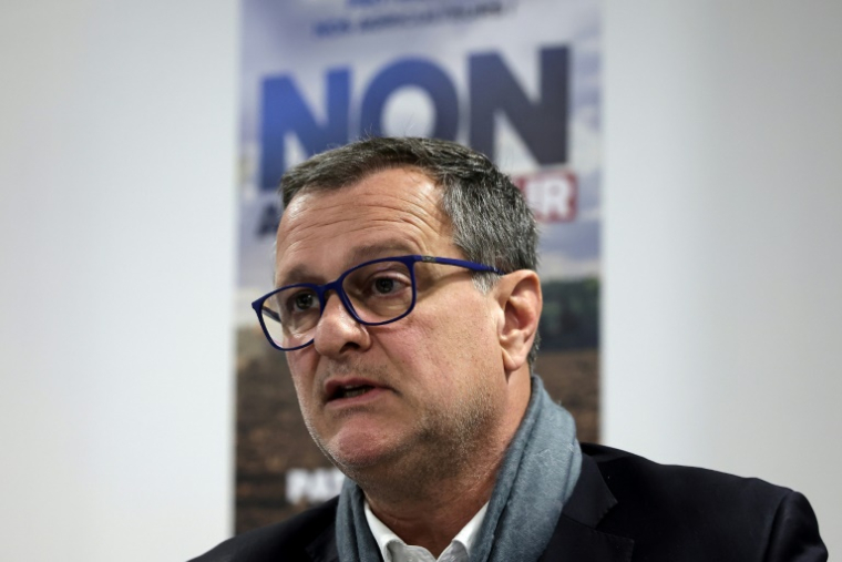 Vice-président du parti d'extrême droite Rassemblement National et maire de Perpignan, Louis Aliot lors d'une conférence de presse à Perpignan, dans le sud-ouest de la France, le 22 février 2025 ( AFP / Valentine CHAPUIS )