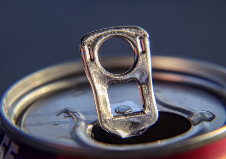 Pensé pour coller à la tendance healthy tout en adoptant un positionnement « trendy », Yass tire son nom du mot issu du langage urbain « yassification », qui désigne l’action d’embellir ou d’améliorer quelque chose. (BelgPix / Pixabay)