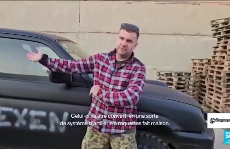 Syrie : les dangers du déminage / Pologne : l'homme qui livre des camions aux soldats ukrainiens