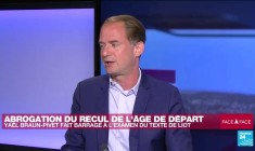 Retraites : Yaël Braun-Pivet bloque l'examen au texte sur l'abrogation du recul de l'âge