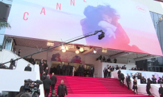 Cannes: l'équipe du film "Highest 2 Lowest" sur le tapis rouge
