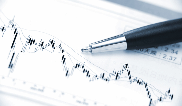 L'analyse graphique du S&P 500 et du Dow Jones signale la formation de figures en ''tête et épaules'' explique Thomas Bavoil, analyste technique chez Aurel BGC.