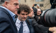 Le fondateur de FTX, Sam Bankman-Fried, arrive le jour d'une audience au tribunal fédéral de Manhattan
