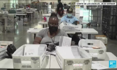 Etats-Unis : Joe Biden en Californie pour soutenir le gouverneur face au "clone de Trump"