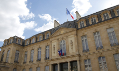 "Comment qualifier, alors, ce «PLF 2020» (Projet de Loi de Finances 2020) ? C'est un budget « politique », certes de nature à soutenir le pouvoir d'achat dans un contexte de ralentissement de la croissance mondiale, mais sans inflexion significative pour préparer l'avenir." (crédit : Adobe Stock)