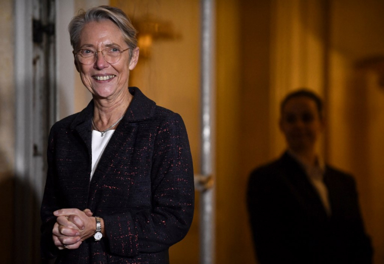 Élisabeth Borne à Paris, le 12 décembre 2022. ( POOL / JULIEN DE ROSA )