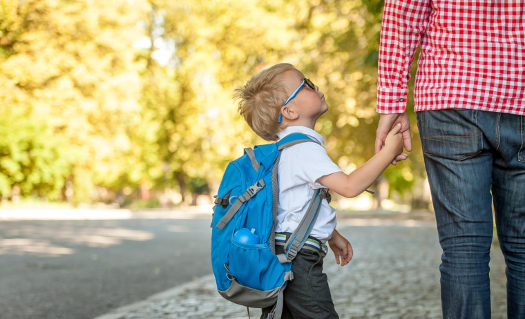 L’ASF est une aide destinée aux parents isolés. ( crédit photo : Sharomka/Shutterstock / Sharomka )