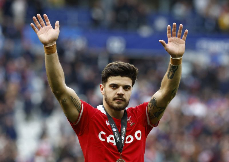 Pays de Galles - Stade de France, Saint-Denis, France - Le Français Romain Ntamack célèbre après le match.