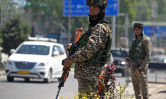Des paramilitaires indiens à Srinagar, en Inde, le 30 avril 2025. ( AFP / TAUSEEF MUSTAFA )