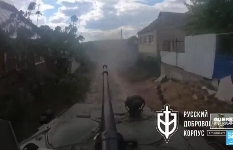 Offensive russe dans le nord-est de l'Ukraine : les civils évacués