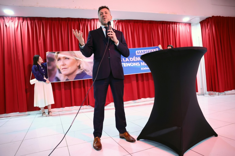Franck Allisio, député RN des Bouches-du-Rhôn, lors d'un rassemblement de soutien à Marine Le Pen, le 5 avril 2025 à Marseille  ( AFP / Clement MAHOUDEAU )