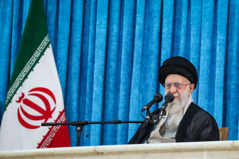 Le Guide suprême iranien, l'ayatollah Ali Khamenei