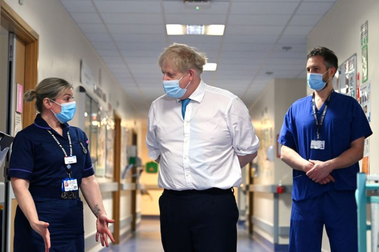 GRANDE-BRETAGNE: JOHNSON N'EXCLUT PAS UN REPORT DE LA DERNIÈRE ÉTAPE DU DÉCONFINEMENT