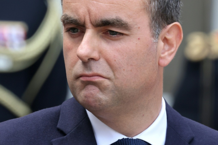 Le nouveau Premier ministre Sébastien Lecornu à l'hôtel Matignon, à Paris, le 10 septembre 2025 ( POOL / Ludovic MARIN )