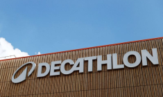 Logo de Decathlon à Montreuil près de Paris