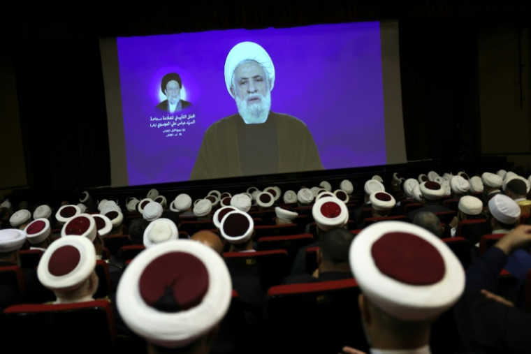 Le dirigeant chiite libanais du Hezbollah, Naïm Qassem, lors d'une cérémonie, dans la banlieue sud de Beyrouth, le 25 août 2025 ( AFP / anwar amro )