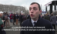 Les opposants à la future loi fin de vie manifestent à Paris