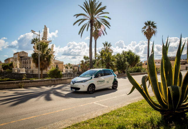 les constructeurs français doivent faire face à des défis importants et le premier d’entre eux est celui de la voiture électrique. Qui est le mieux placé ?