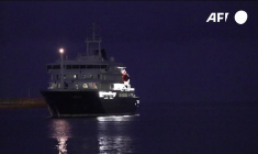 Le MV Hondius, touché par l'hantavirus, dans le port espagnol de Granadilla