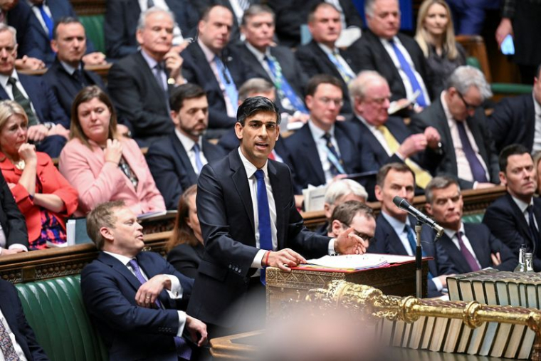 Le Premier ministre britannique Rishi Sunak s'exprime au Parlement britannique à Londres