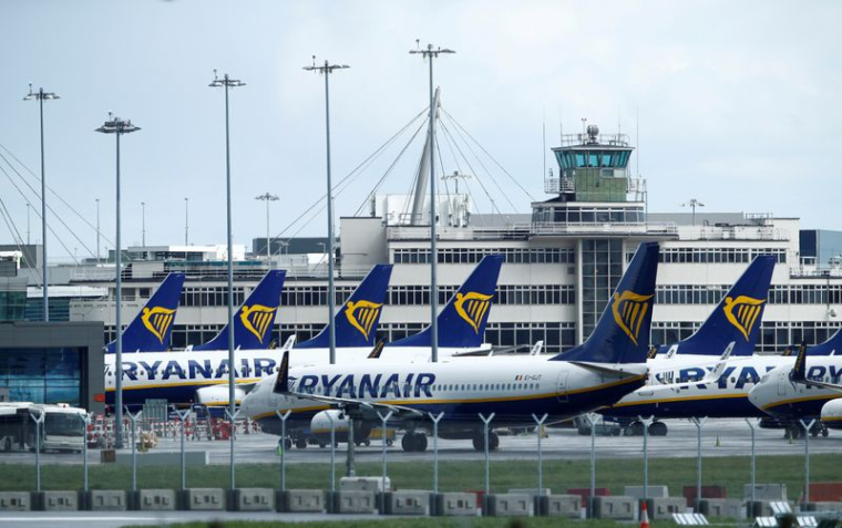 RYANAIR: NOUVELLES RÉDUCTIONS DE CAPACITÉS PRÉVUES APRÈS UNE PERTE PENDANT L'ÉTÉ