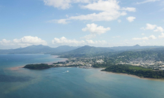 Vue aérienne de la côte mahoraise, le 25 avril 2023 ( AFP / Patrick Meinhardt )