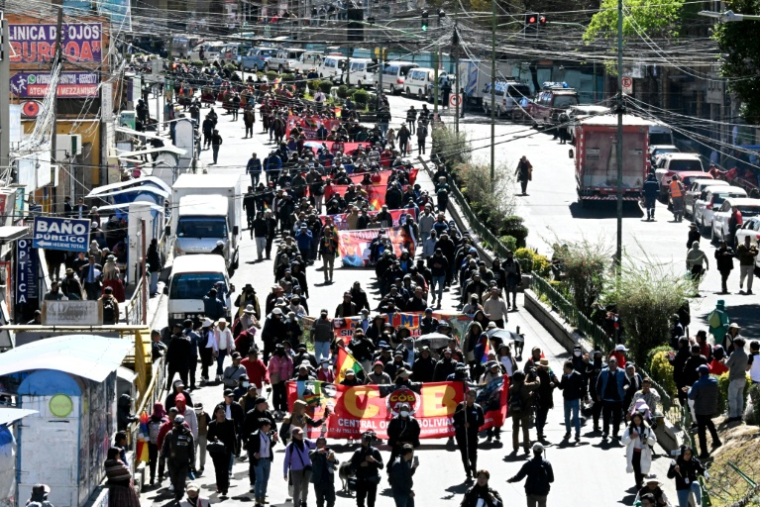 Manifestation contre le gouvernement du président Rodrigo Paz, le 10 juin 2026 à La Paz, en Bolivie ( AFP / AIZAR RALDES )