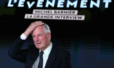 Michel Barnier sur France 2, à Aubervilliers, le 3 octobre 2024. ( AFP / THOMAS SAMSON )