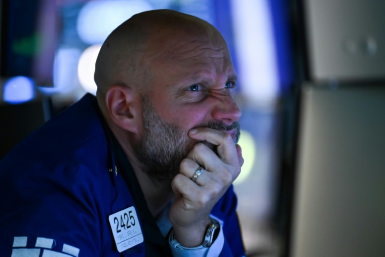 Un opérateur à la Bourse de New York le 2 juin 2025 ( AFP / ANGELA WEISS )