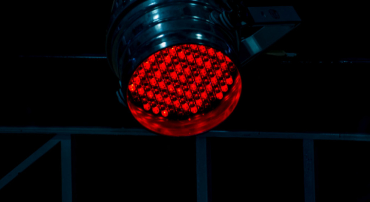 L'action Crédit Agricole signe la plus forte baisse de l'indice CAC 40, notamment pénalisée par la faible lisibilité des comptes du quatrième trimestre. (© cc Richard)