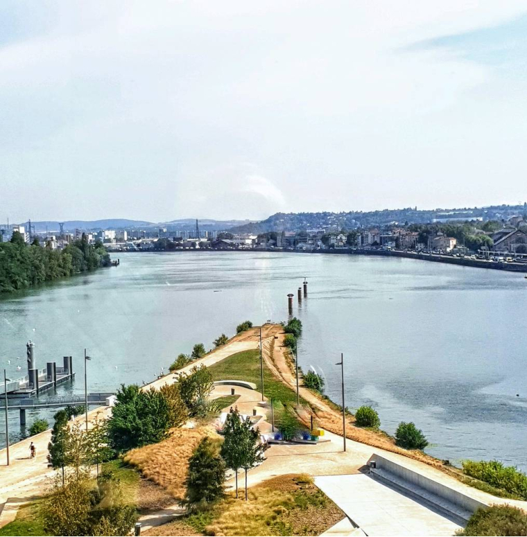 Un immeuble sans clim ni chauffage en 2025 à Lyon - iStock-rdou