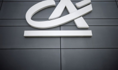 CRÉDIT AGRICOLE DÉPASSE SON OBJECTIF DE BÉNÉFICE AVEC UN AN D'AVANCE