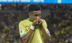 Le Brésil renvoie l'Inde au travail