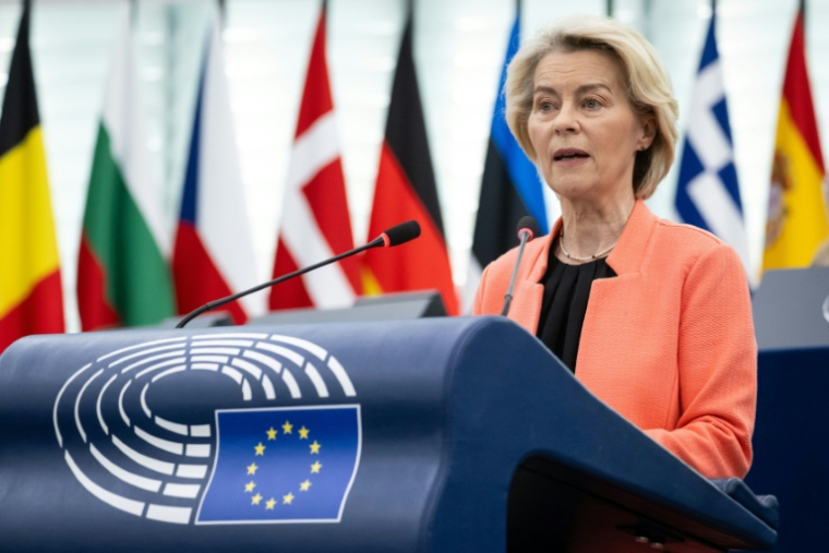 La présidente de la Commission européenne, Ursula von der Leyen, lors d'une session plénière au Parlement européen, le 20 mai 2026 à Strasbourg, dans le Bas-Rhin ( AFP / SEBASTIEN BOZON )