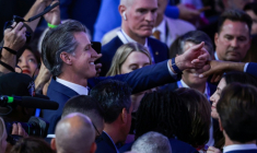 Le gouverneur de Californie Gavin Newsom, ici le 20 août 2024 à Chicago, dans l'Illinois. ( GETTY IMAGES NORTH AMERICA / JOE RAEDLE )