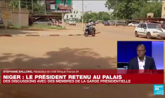 Niger : "autour du président Mohamed Bazoum, on dit vouloir éviter l'utilisation de la force"