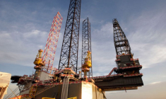 LA FRANCE VA CESSER DE FINANCER À L'ÉTRANGER DES PROJETS D'ÉNERGIES FOSSILES