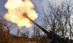 Un canon de l'armée ukrainienne, dans la région de Donetsk, en février 2025 (illustration) ( AFP / GENYA SAVILOV )