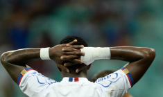 Deux cartons jaunes pour le même geste technique