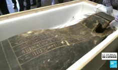LES ETATS UNIS RENDENT A L'EGYPTE LE SARCOPHAGE VERT