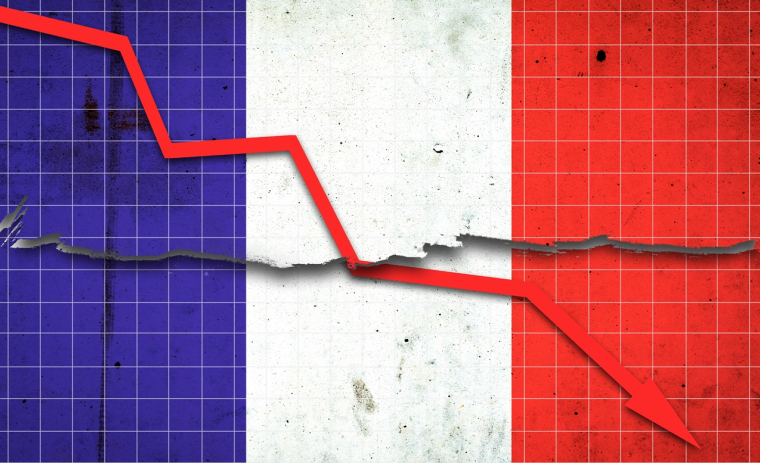 L'agence de notation Fitch a finalement maintenu la note AA- de la France mais dégradé ses perspectives de stables à négatives, ce qui veut dire que le projet de loi de finance et les promesses du gouvernement n'ont pas totalement convaincu les notateurs. (Crédits: Adobe Stock)