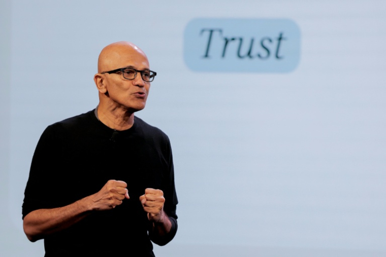 Le PDG de Microsoft, Satya Nadella, lors d'un événement Windows, le 7 octobre 2026 à San Francisco, en Californie ( GETTY IMAGES NORTH AMERICA / Heather Diehl )