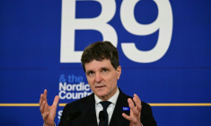 Le président roumain Nicusor Dan à Bucarest le 13 mai 2026 ( AFP / Daniel MIHAILESCU )