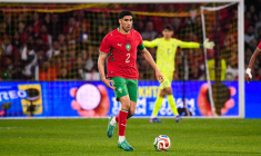 Hakimi brille à Bollaert