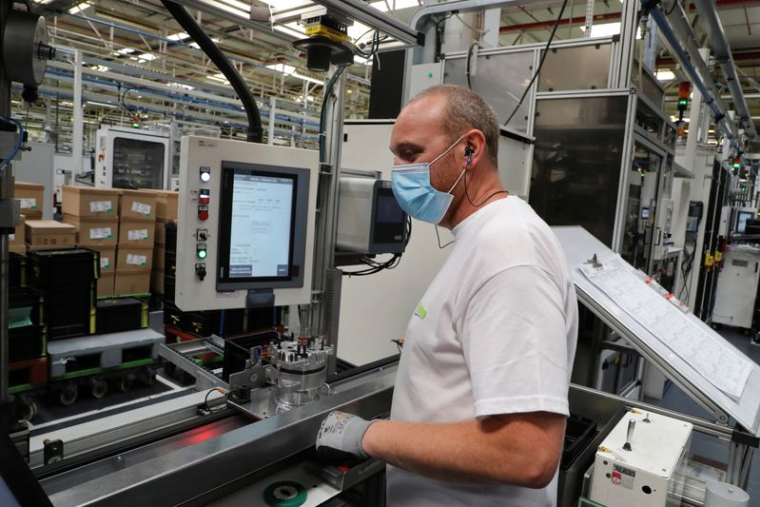 FRANCE: L'INSEE VOIT LE PIB SE CONTRACTER DE 4,5% AU 4E TRIMESTRE